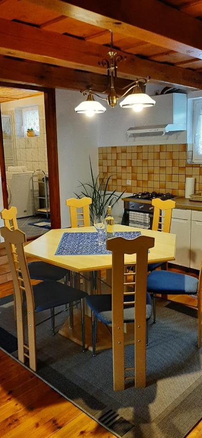 Makfa Vendeghaz Hotel Vasvar ภายนอก รูปภาพ