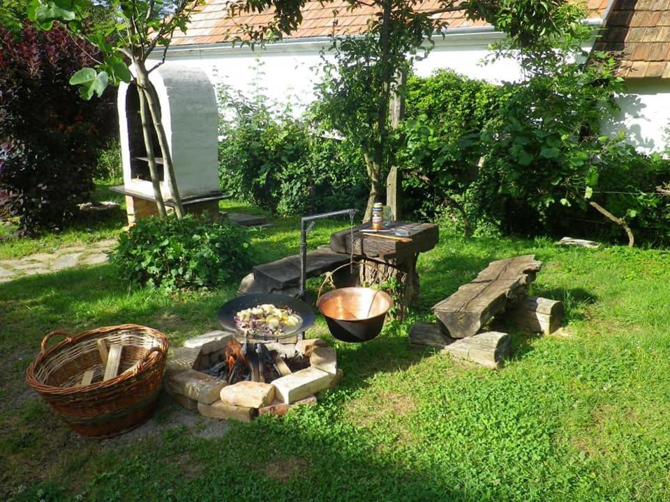 Makfa Vendeghaz Hotel Vasvar ภายนอก รูปภาพ